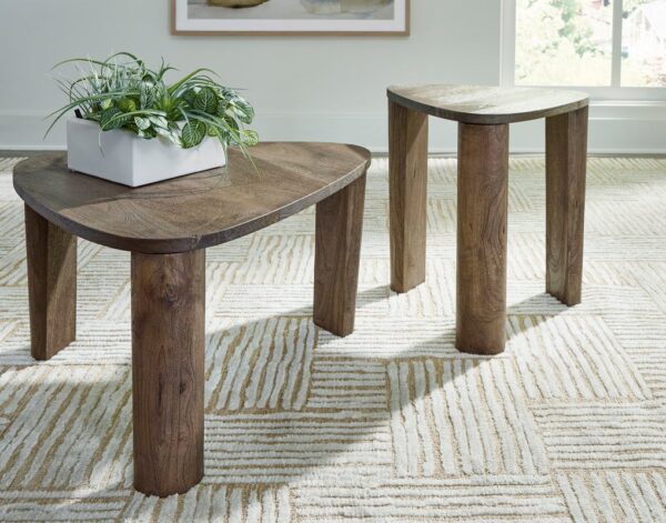 a4000604_orig.jpg A4000604 Accent Cocktail Table Set