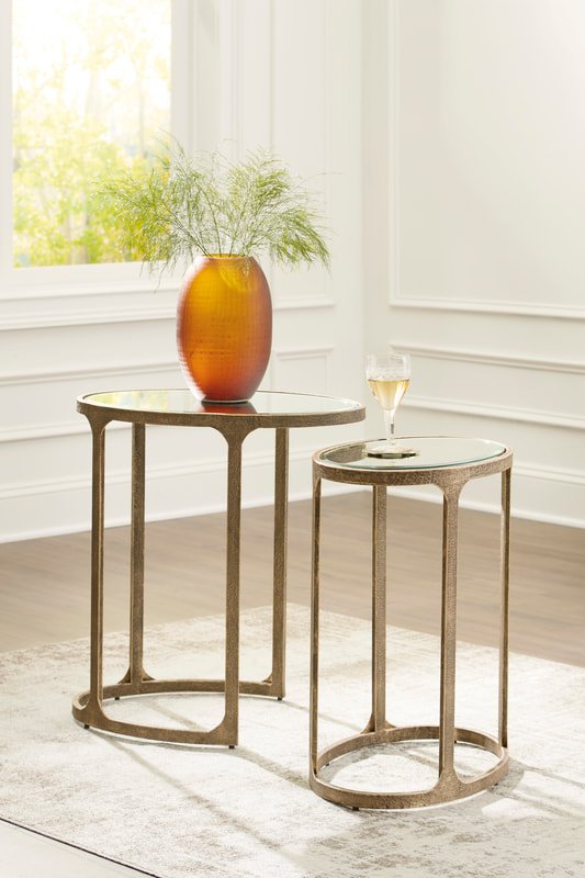 a4000624_orig-1.jpg A4000624 - Accent Table Set
