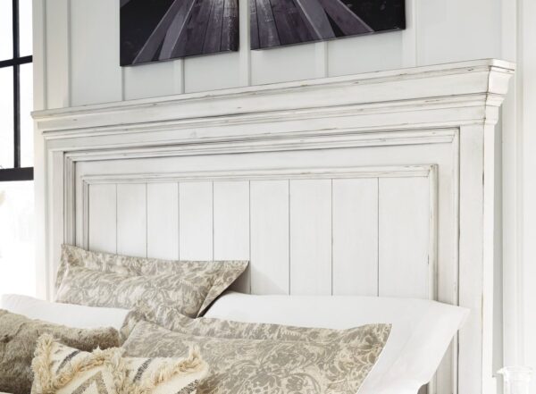 b777-detail-d_orig.jpg Ashley B777 - Queen & King 5pc Bedroom Set