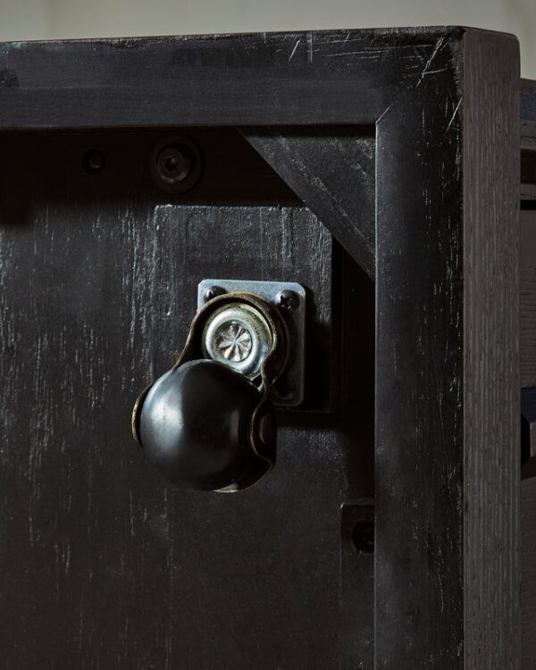 t721-00-caster-detail_orig.jpg T721-00 - Lift Top Cocktail Table